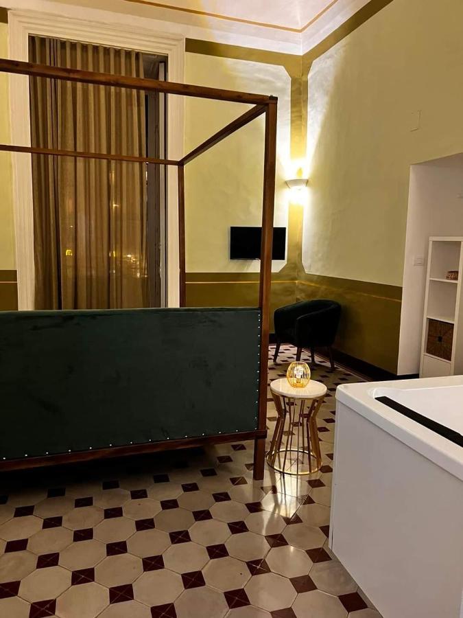 Toscano Palace Luxury Rooms Катанія Екстер'єр фото