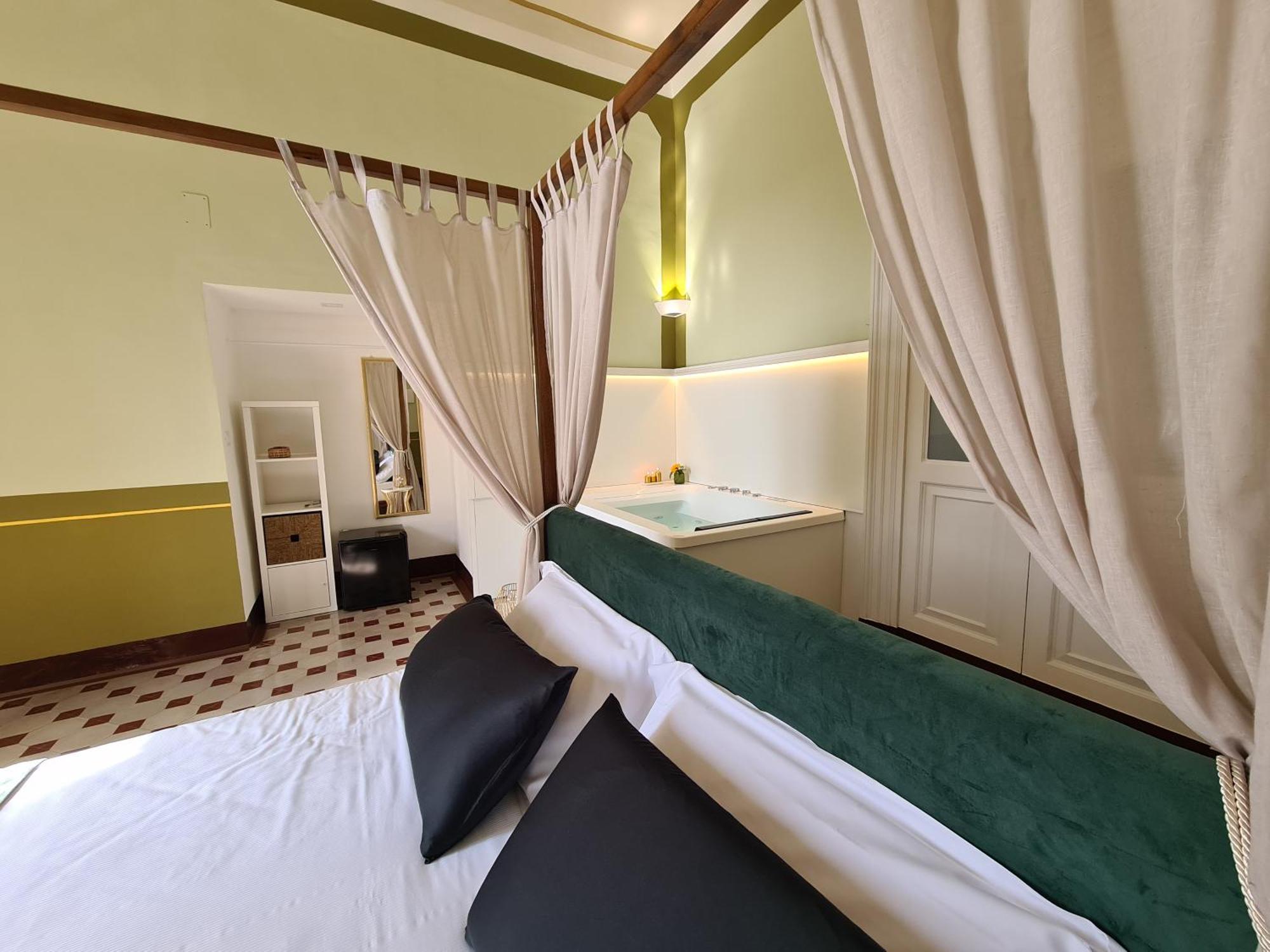 Toscano Palace Luxury Rooms Катанія Екстер'єр фото